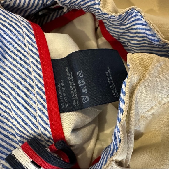 Boys Tommy Hilfiger Uniform Golf Performance size 12 Khaki - Picture 6 of 10